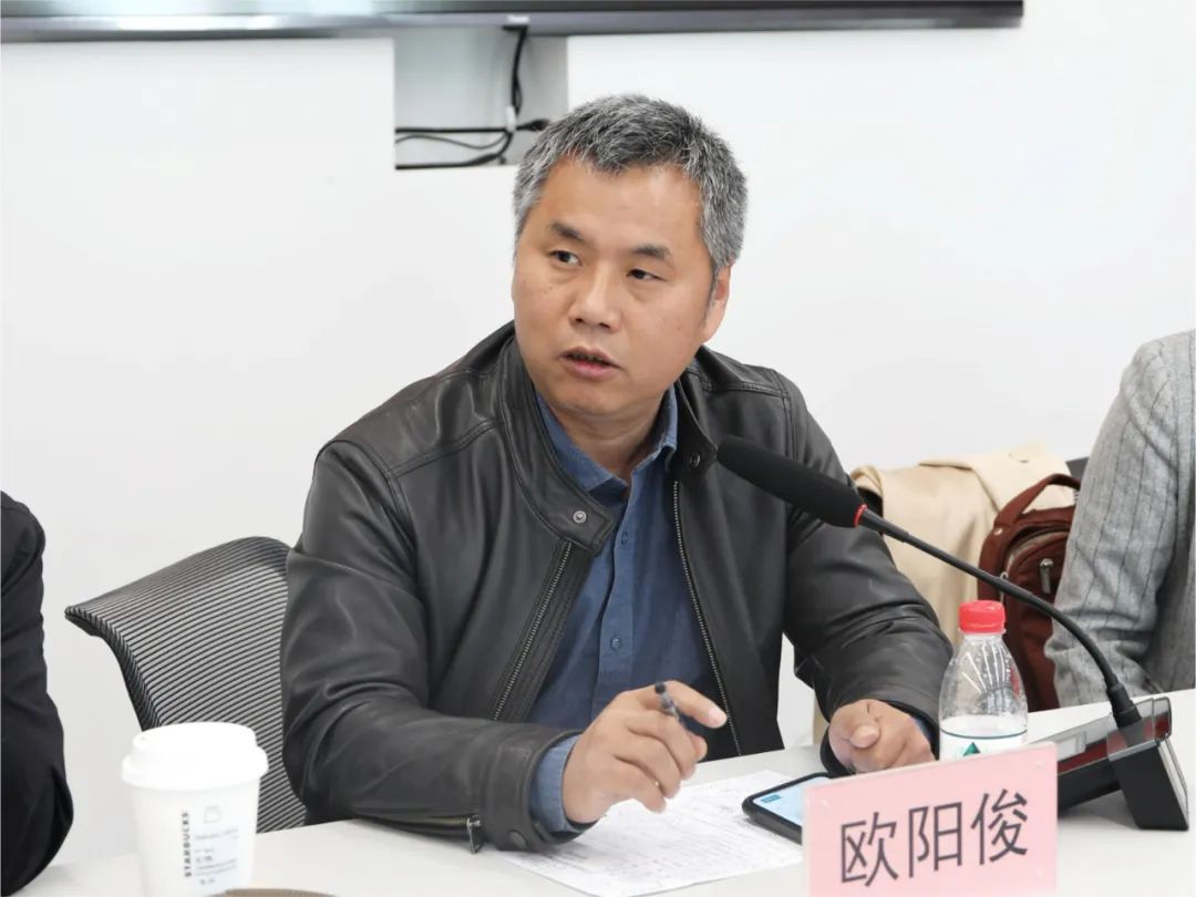 中國(guó)財(cái)協(xié)攜主流媒體到北汽財(cái)務(wù)公司交流調(diào)研 中國(guó)財(cái)協(xié)攜主流媒體到北汽財(cái)務(wù)公司交流調(diào)研